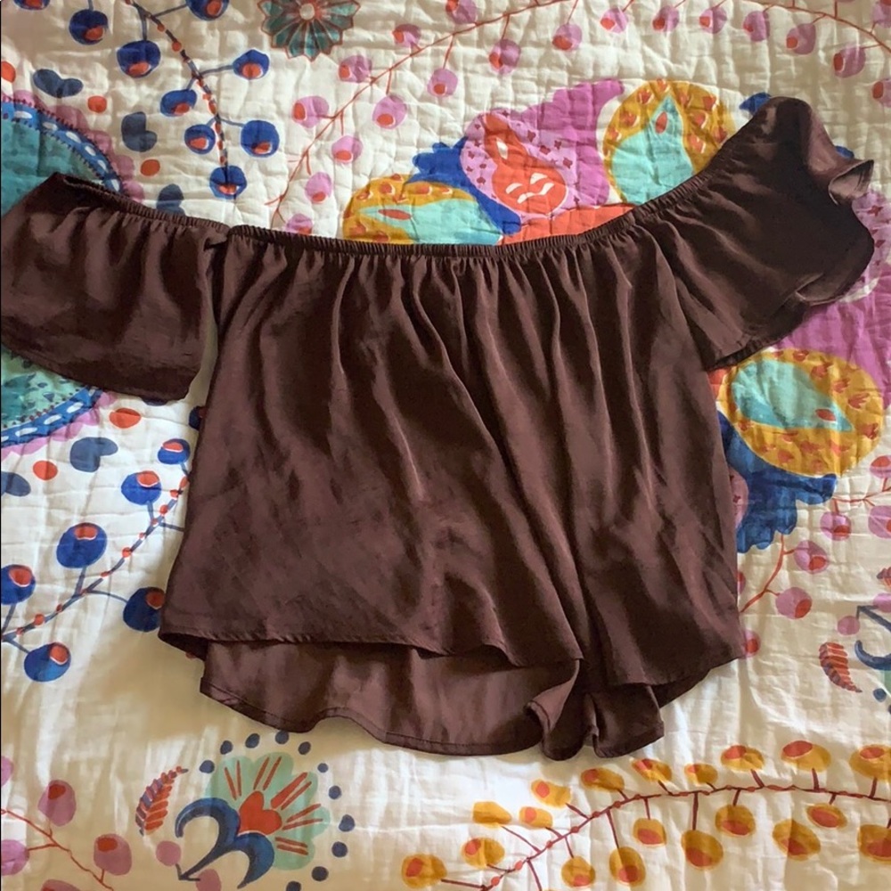 American Eagle Off-the-Shoulder Top (medium)